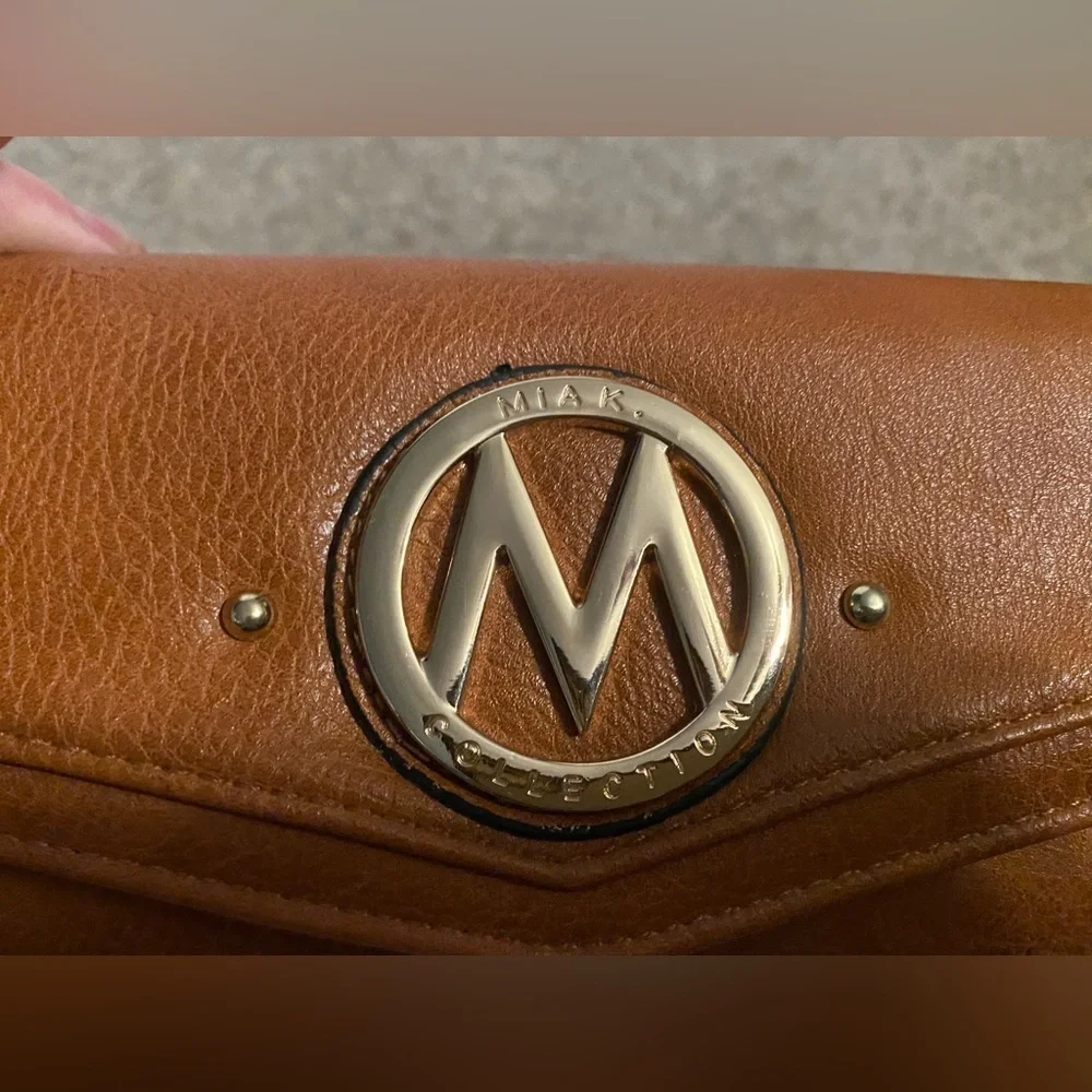 MFK Collection Wallet - Picture 2 of 5